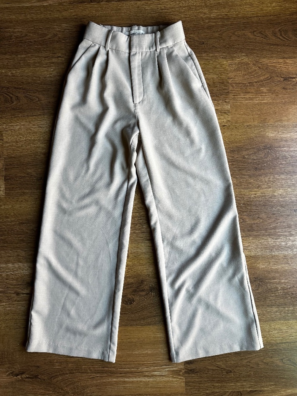 Wide leg pants
